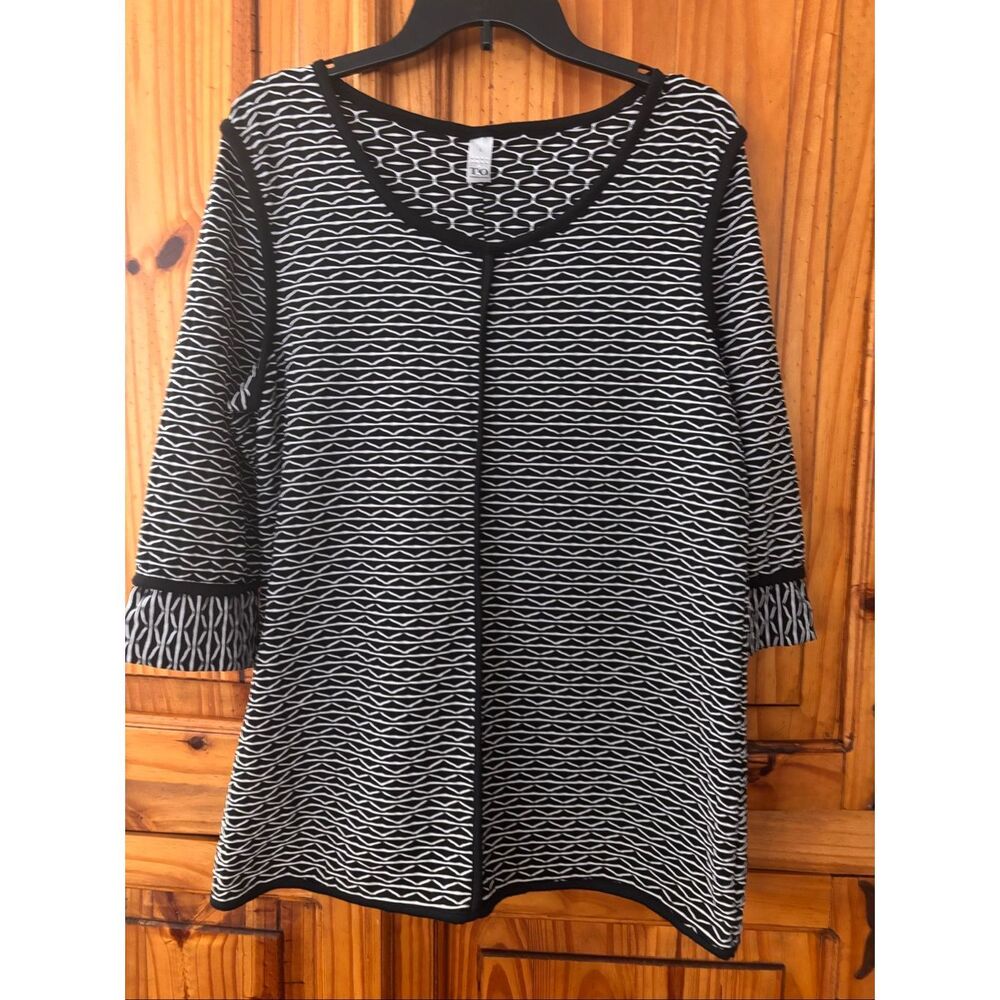 Thomas &  Olivia Geometric Print Tunic Top